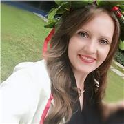 Andare incontro alle esigenze dei ragazzi.
Trasmettere le proprie conoscenze e farli innamorare di ciò che stanno sviluppando.
Solo così capiranno il vero senso della cultura